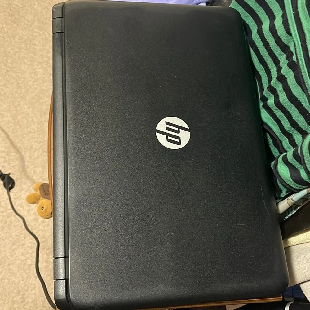 HP 15-F010 wm Notebook PC